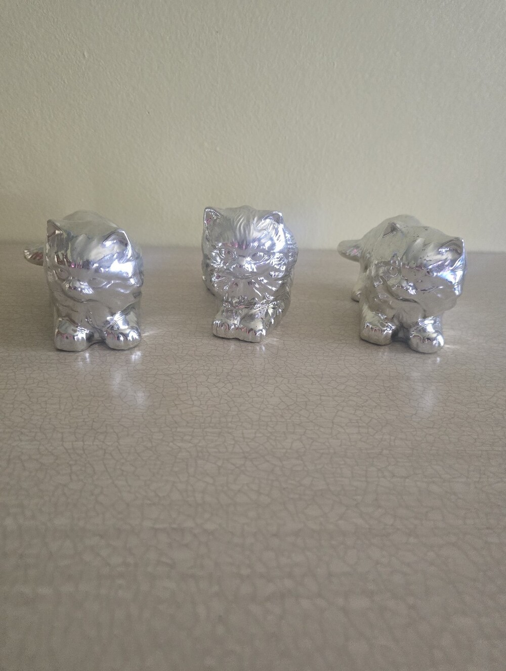 Silver Metallic Sabre Ceramic 3 kittens Vintage
